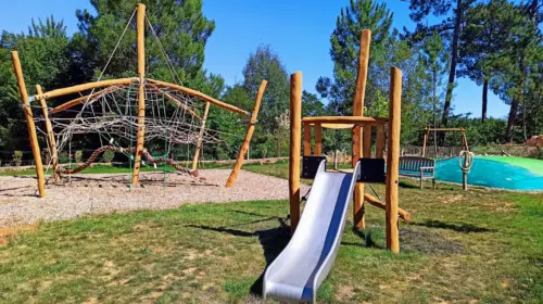 Camping Les Charmes - Saint-André-d'Allas, Dordogne, Frankrijk